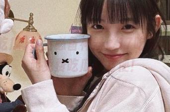 女生必备神器：17吃瓜app一起免费吃瓜超方便！