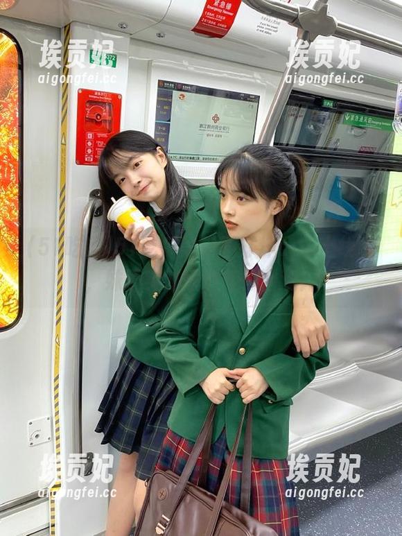 51吃瓜黑料不打烊app上线啦，妹子实时爆料等你围观！