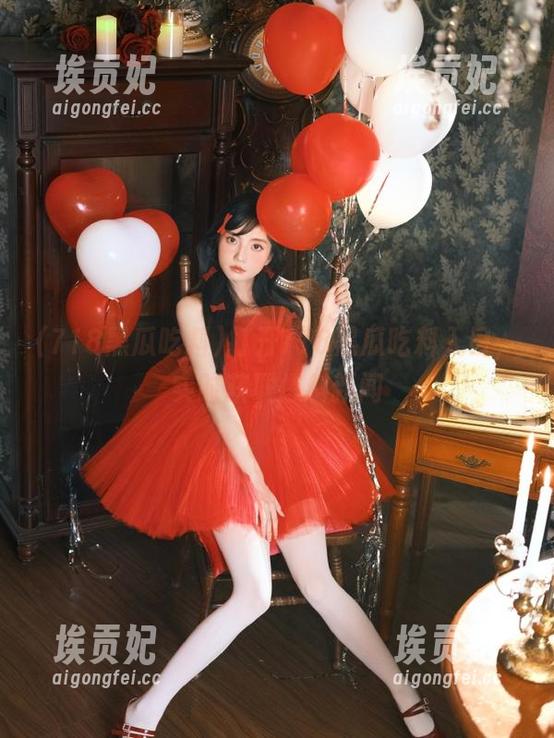 打开718黑瓜吃料入口，实时获取爆料新闻