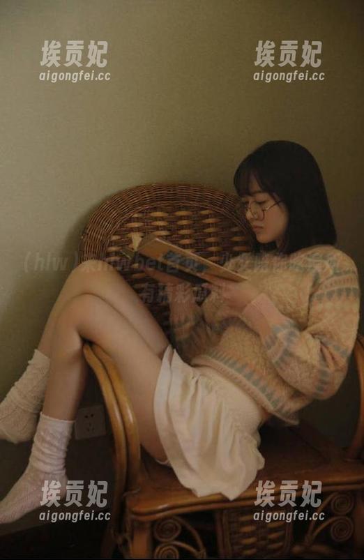 来hlwbet首页，少女陪你吃遍所有精彩瓜料