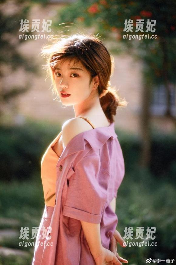 萌萌哒www.51cg28吃瓜首页，登录就能大开吃瓜眼界！