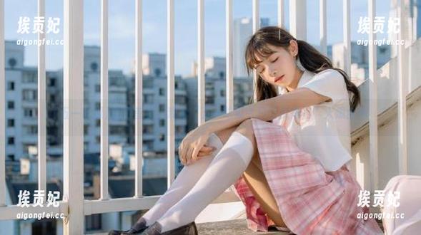 访问首页，观看“五一吃瓜今日吃瓜娜娜”火爆全网