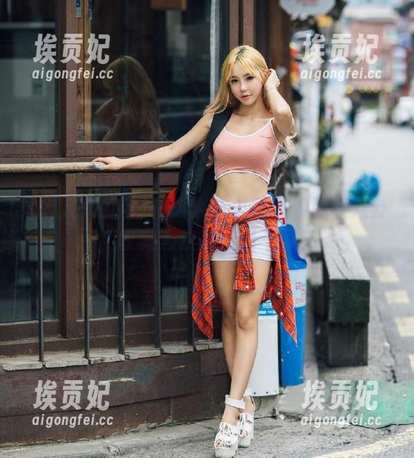 人人吃瓜网 在人人吃瓜网观看明星八卦,收藏心仪的爆料不放手