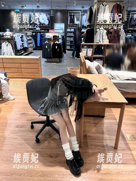 吃瓜网中心网址发布，却成了网友疯狂吐槽的战场