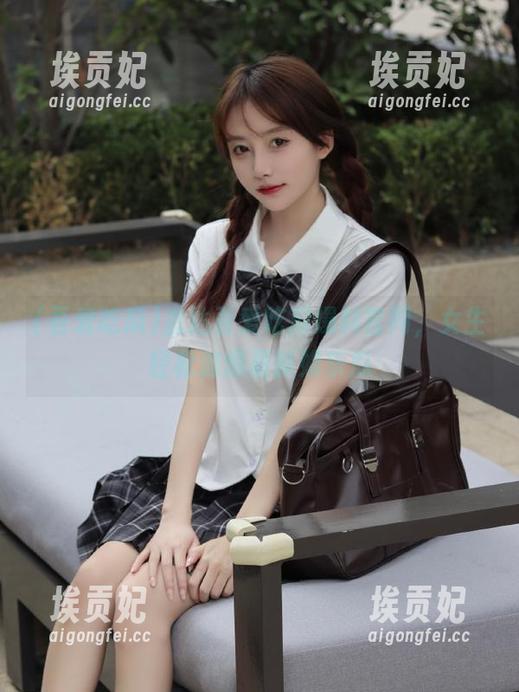 直达吾爱吃瓜爆料官网，女生轻松追爆最新娱乐瓜