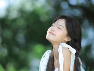 17在线吃瓜网，在线分享最全最热的娱乐八卦